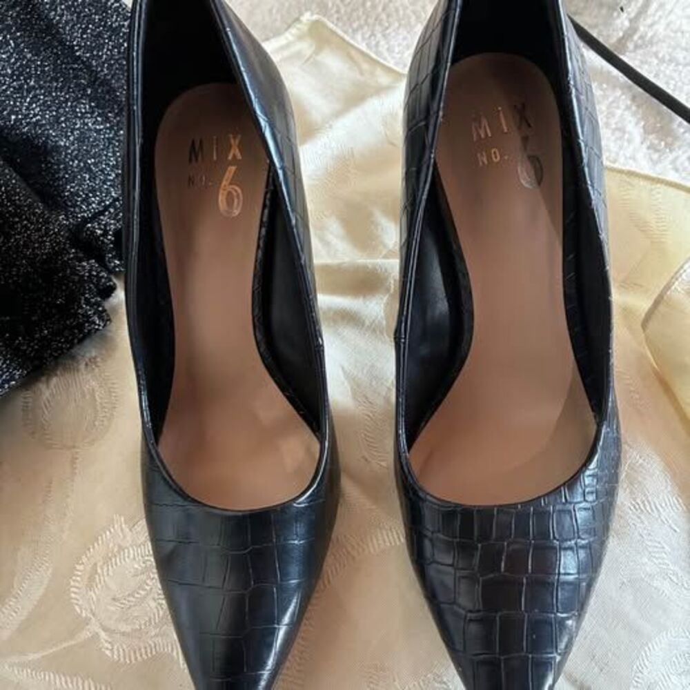 Black Heels faux snakeskin